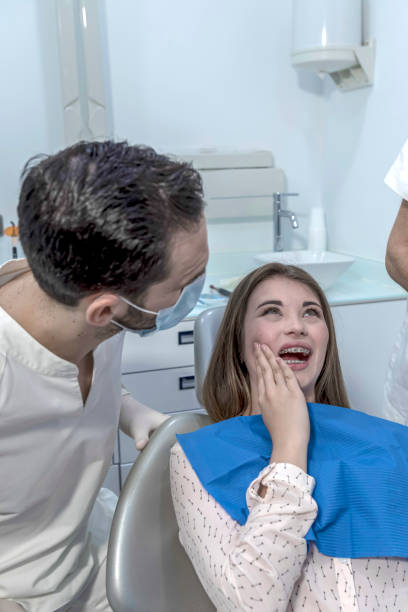 Best Emergency Dentist for Knocked-Out Tooth in Loogootee, IN